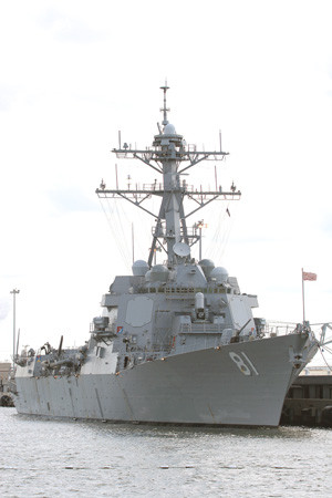 未使用 zippo U.S.S. FORT MCHENRY LSD 43 Vintage Zippo 2003