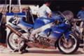 [バイク]1990年鈴鹿８耐のヤマハYZF750 TECH21#21号車