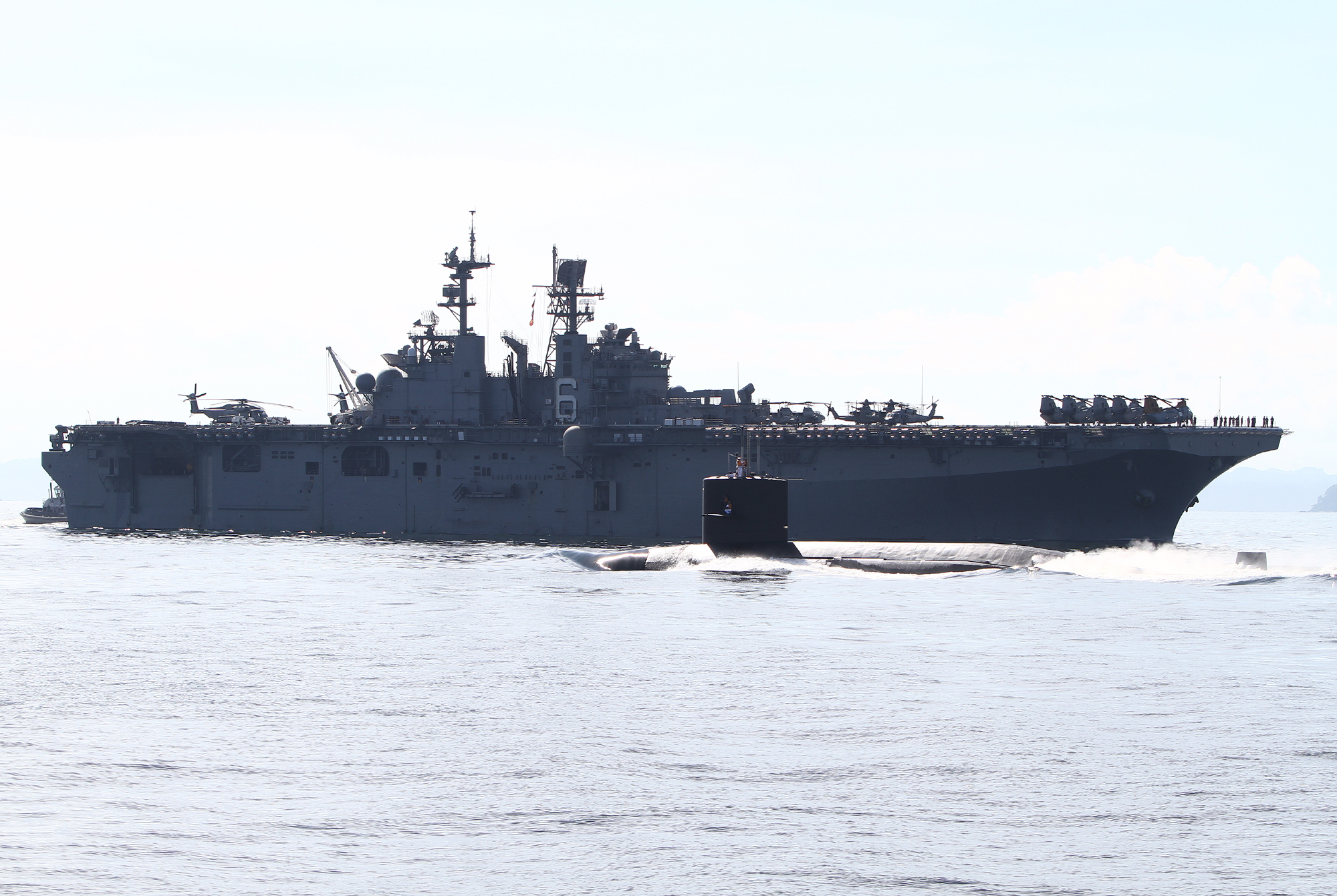 個別「[艦船]2012年8月25日 横須賀に入港する強襲揚陸艦ボノム・リシャールUSS Bonho」の写真、画像 艦船