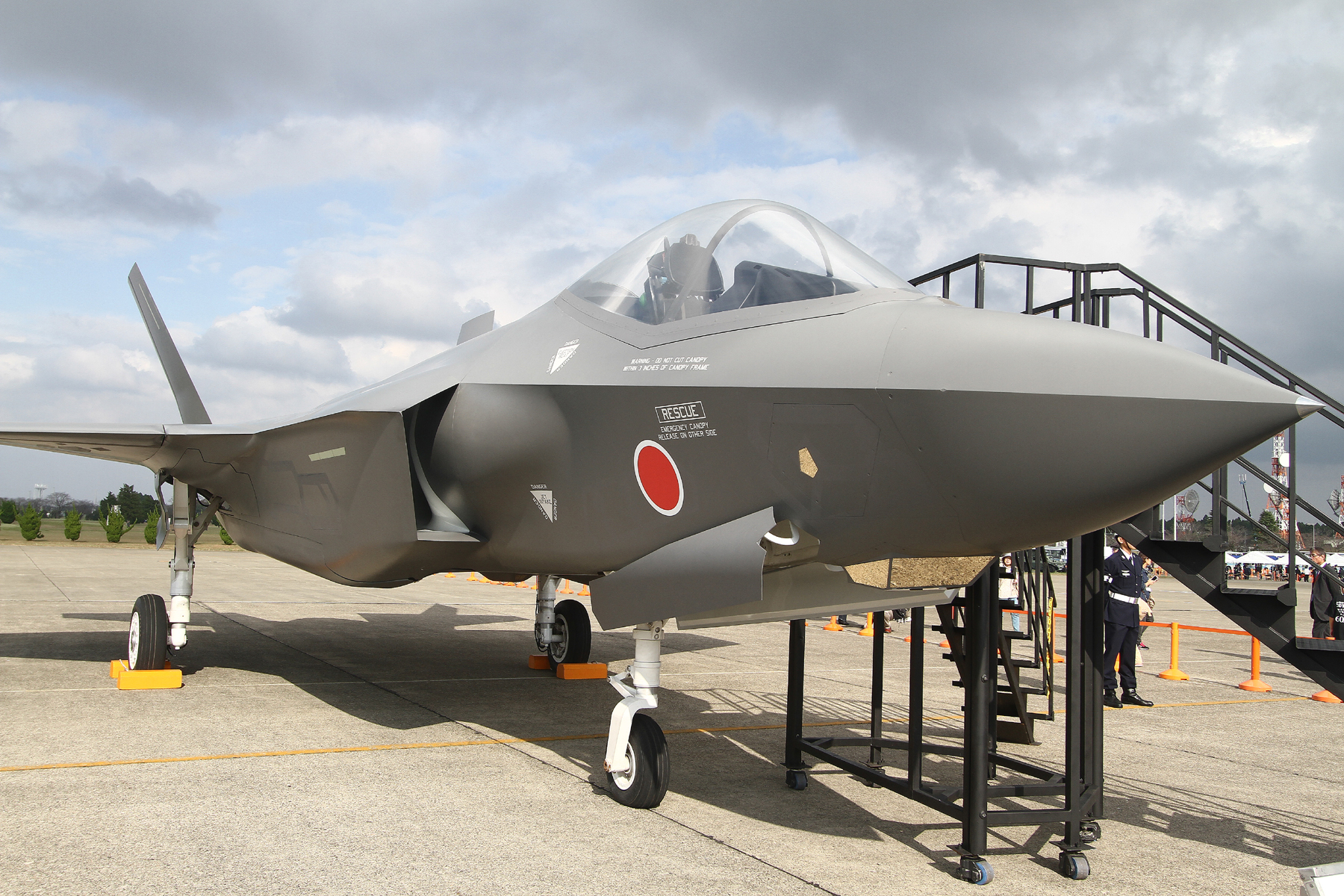 平成26年度航空観閲式に展示されたF-35J？のモックアップ