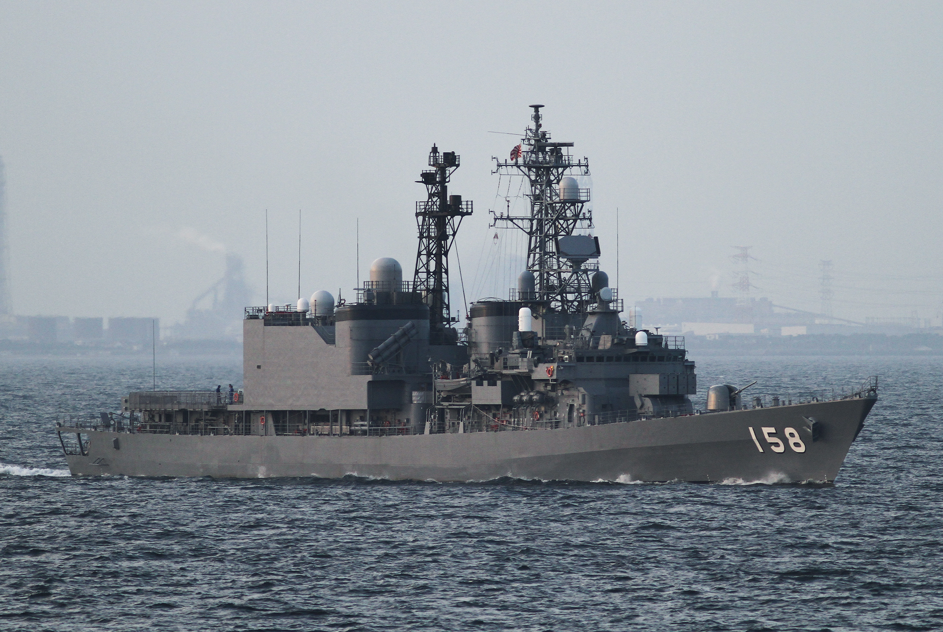 2017年７月15日　浦賀水道航路を南航する護衛艦うみぎりJS Umigiri DD158