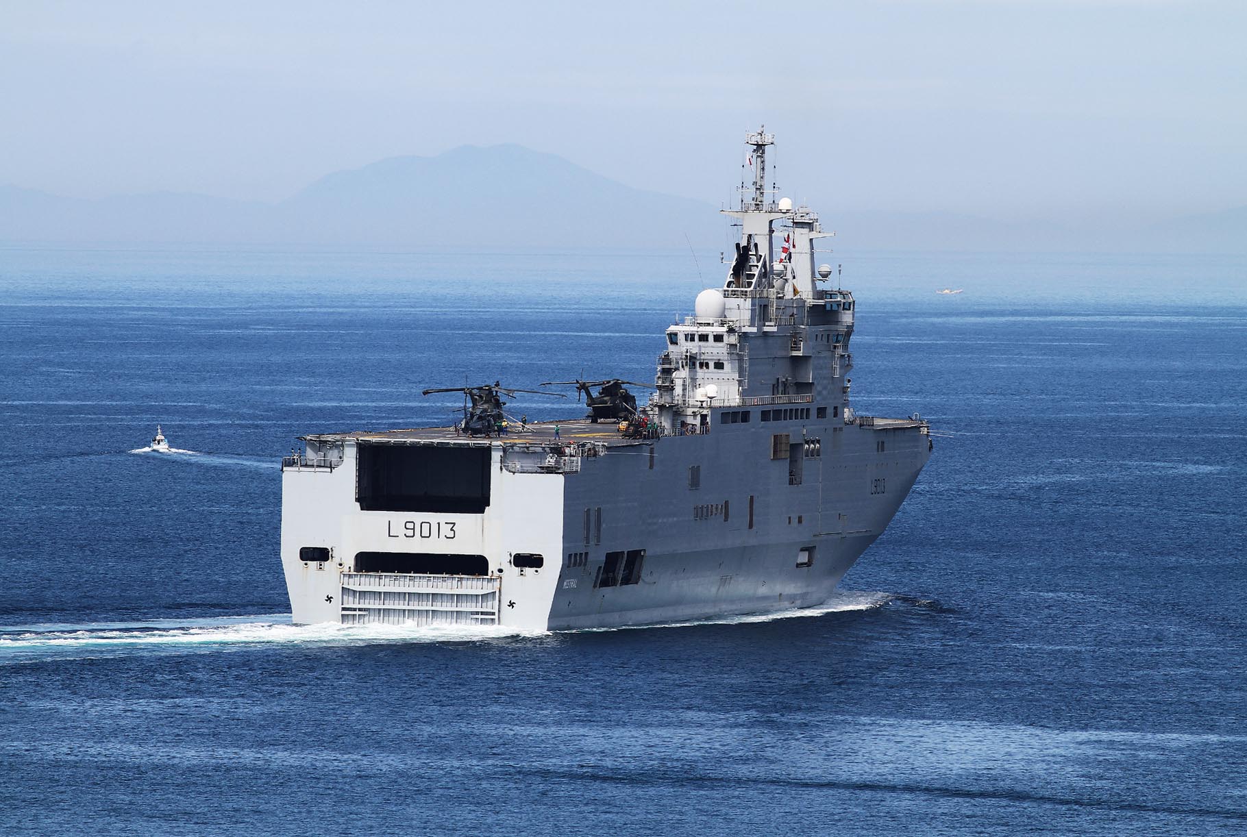 2017年５月５日佐世保を出港するミストラルFS Mistral L9013