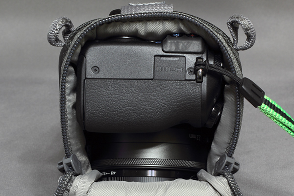 何をいまさら Canon EOS M3 物語 / ストラップよりもショルダー