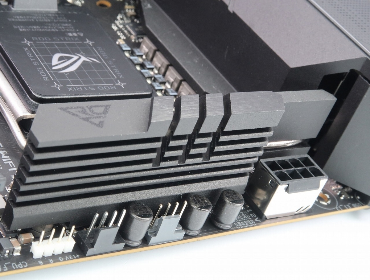 ライバルよ!震えて眠れ!】ASUS社「ROG STRIX Z690-I GAMING ライバルよ!震えて眠れ!】ASUS社「ROG STRIX Z690-I GAMING