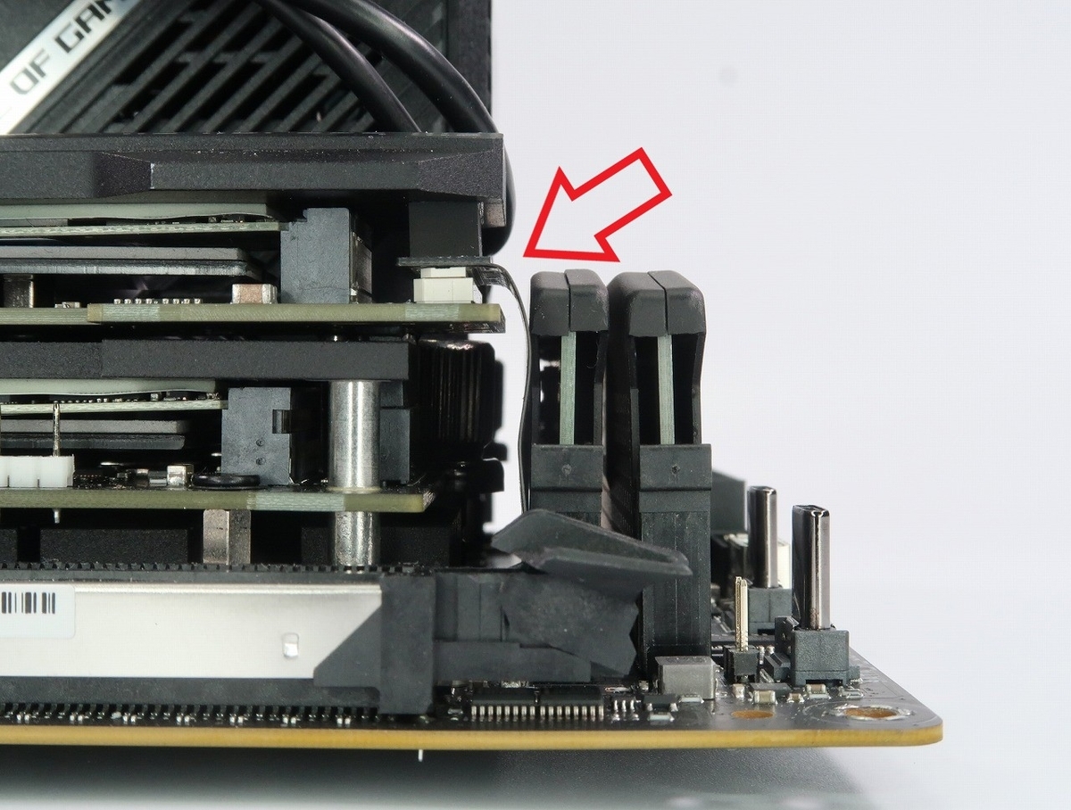画面が大きくなった!】ASUS社 簡易水冷CPUクーラー「ROG RYUJIN 画面が大きくなった!】ASUS社 簡易水冷CPUクーラー「ROG RYUJIN