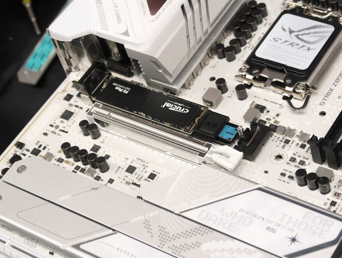 換装がさらに簡単に！】ASUS社「チップセット Z890 ゲーミング
