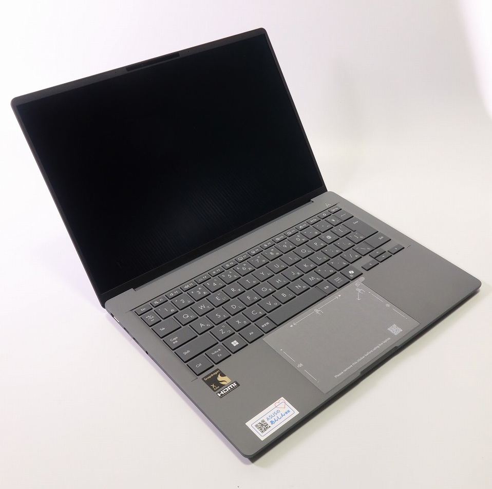 3本指で持てる！】「ASUS Zenbook SORA UX3407RA」をレビュー