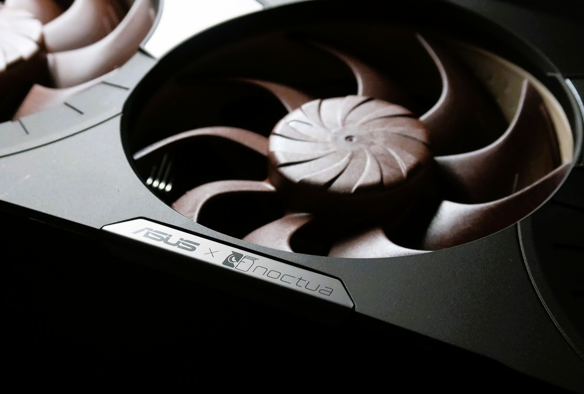 比類なき静音性】ASUS社「GeForce RTX 5080 Noctua OC」をレビュー