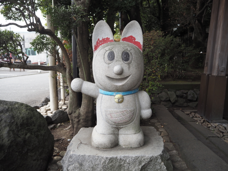 スネ夫の3d化に成功 最強のドラえもんスポット 富知六所浅間神社 静岡のすゝめ