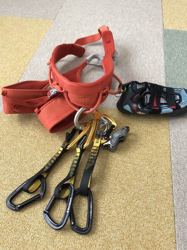 petzl ハーネス、シューズ、ヌンチャク