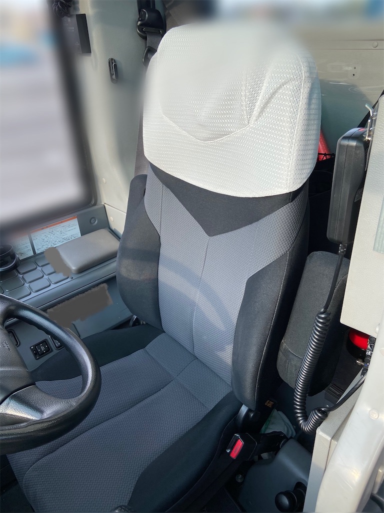 バスの運転座席 バス運転士による まったり安全運転ブログ