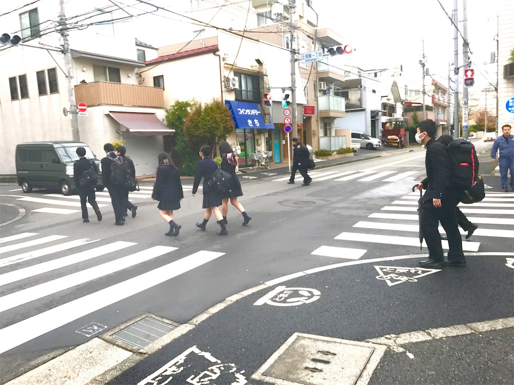 f:id:CHASSESPLEEN:20191128083105j:image