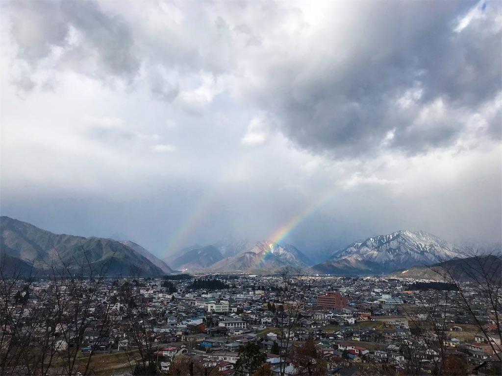 今朝はたくさん虹が出現したよ（長野県大町市） - 都会より田舎が好き。