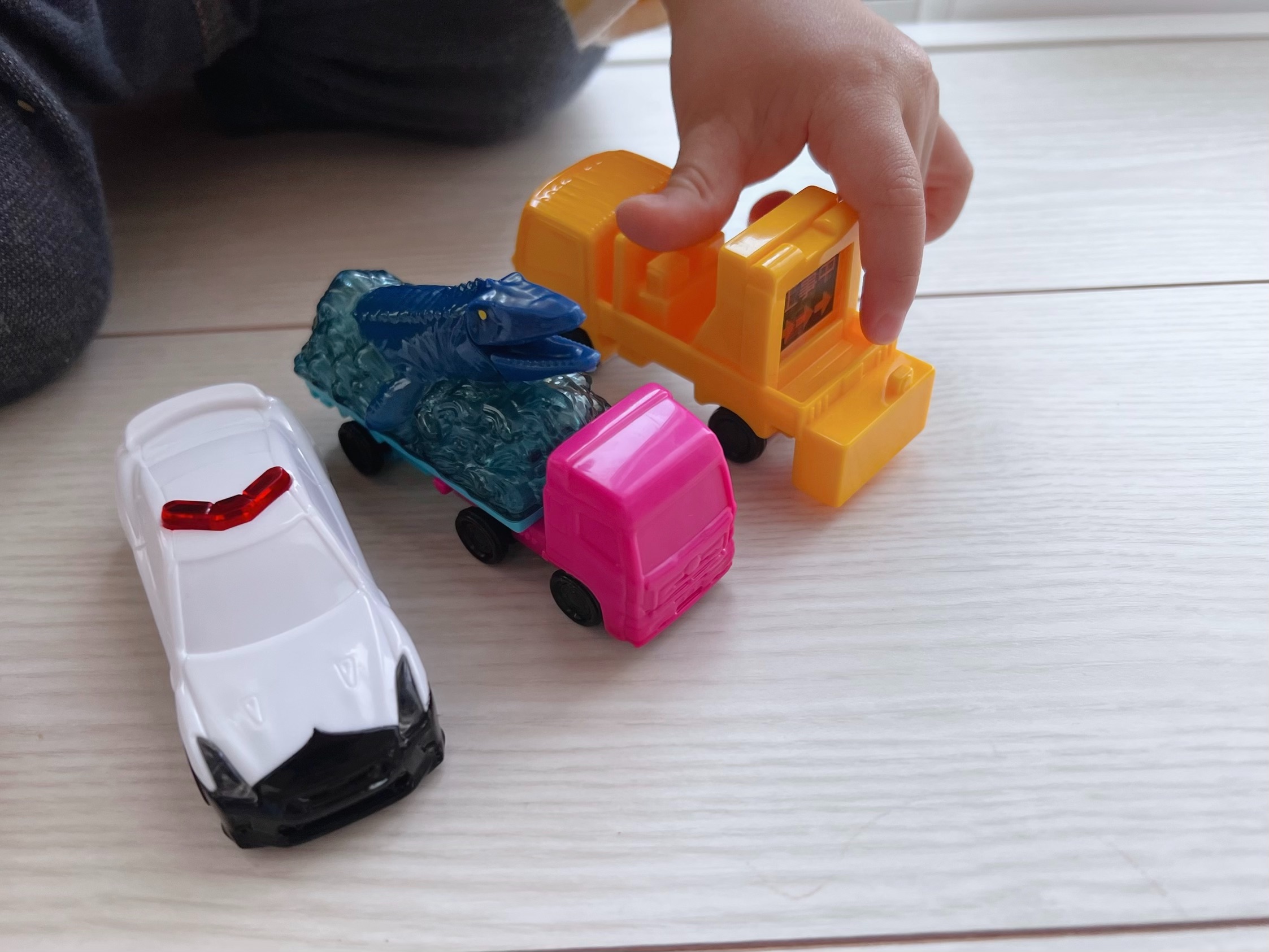 2025年4月】マクドナルドハッピーセット「トミカ 」キター