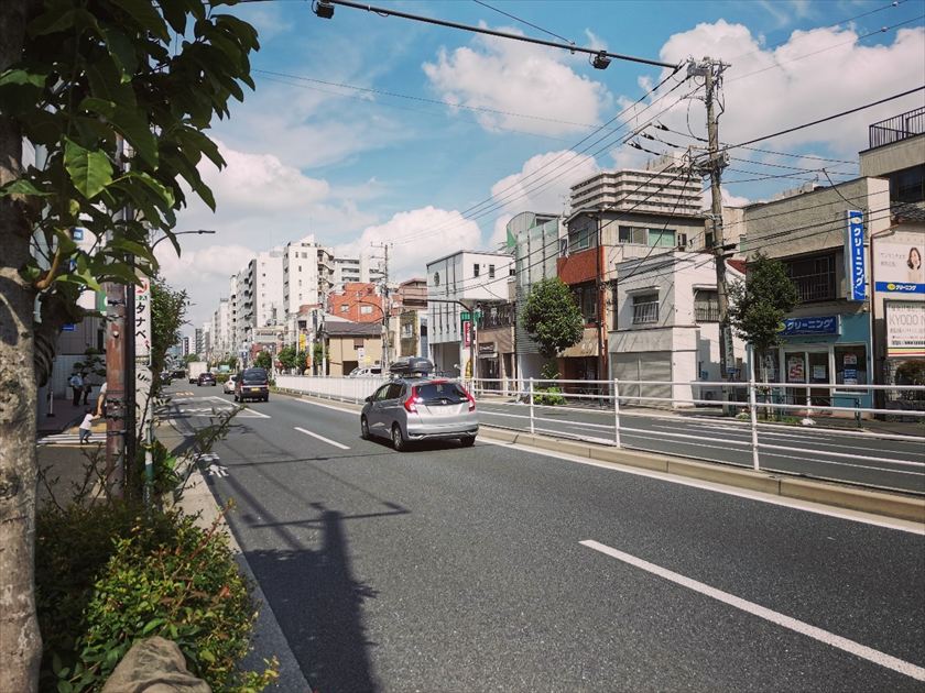 住吉駅 A1出口の前で撮影した写真