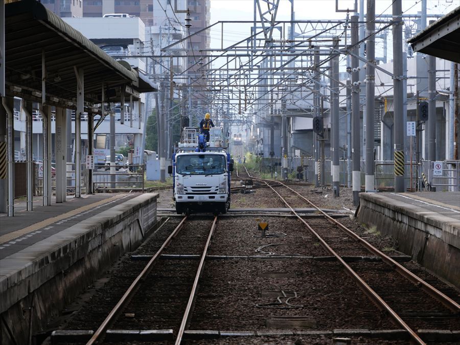 JR松山駅の新駅舎の写真（構内）