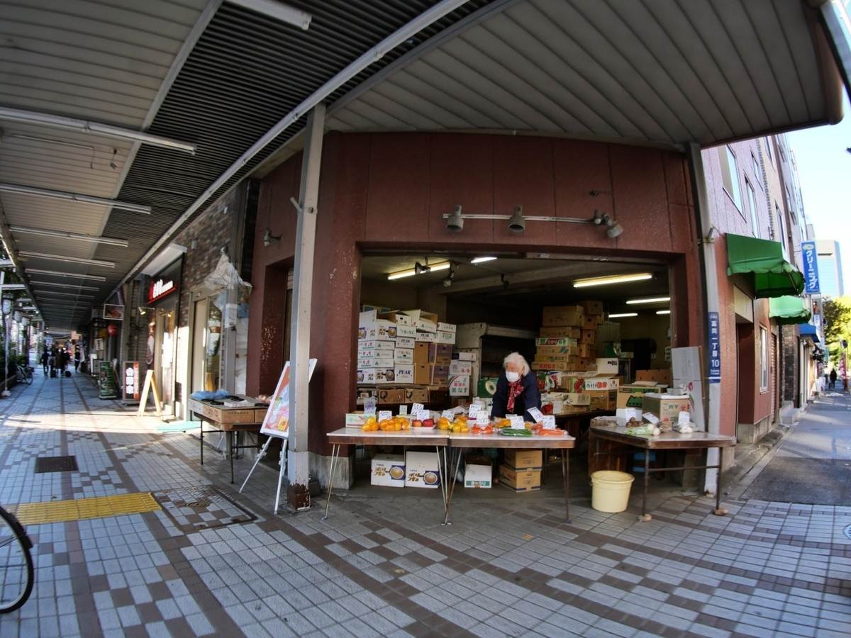 OLYMPUS 魚眼ボディキャップレンズの作例 (門前仲町駅周辺で写真を撮ってみた)