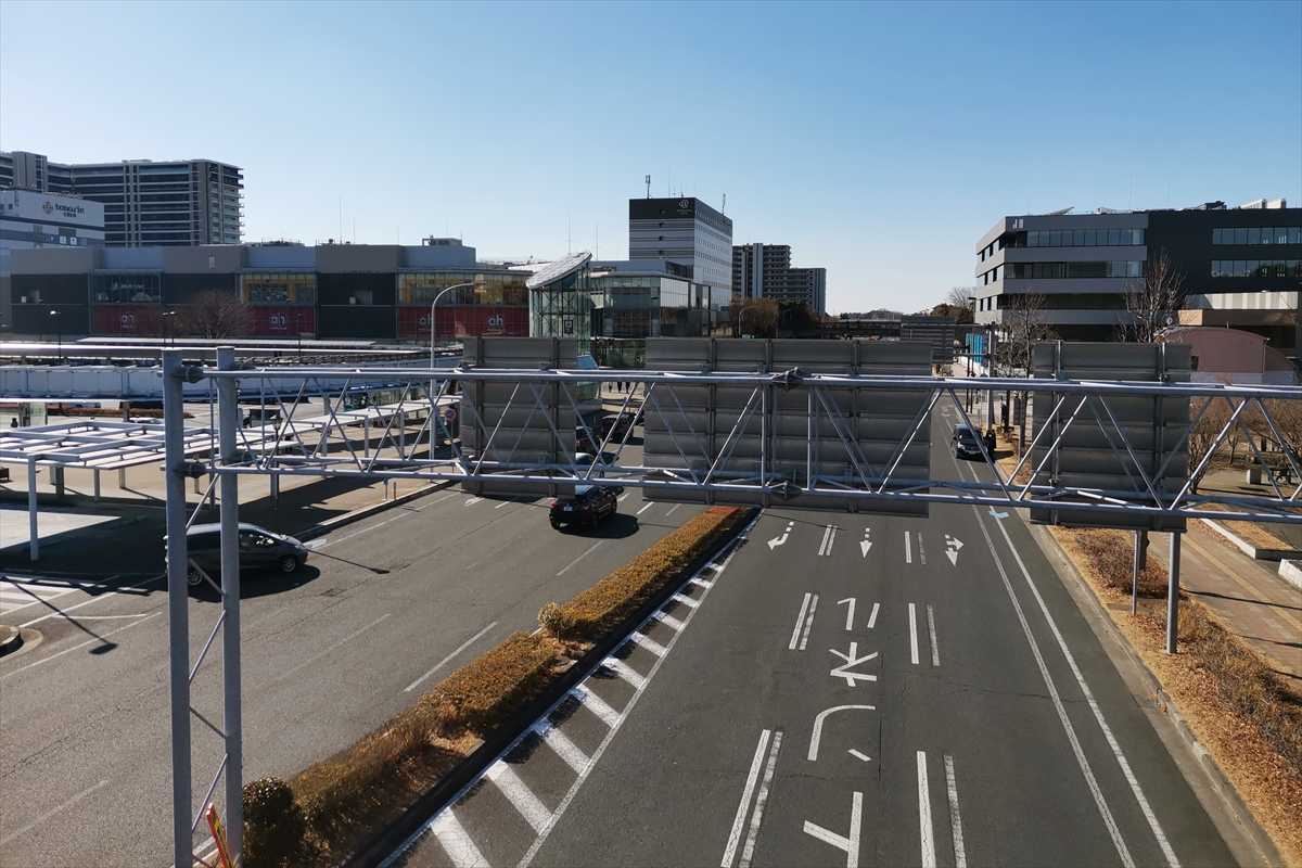 つくば駅前の歩道橋から撮影した風景