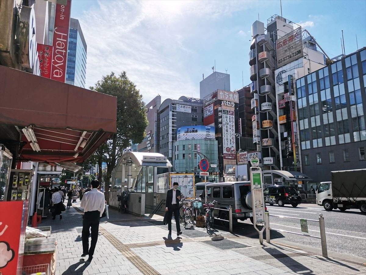 上野御徒町駅/上野広小路駅 A5出入口周辺の風景