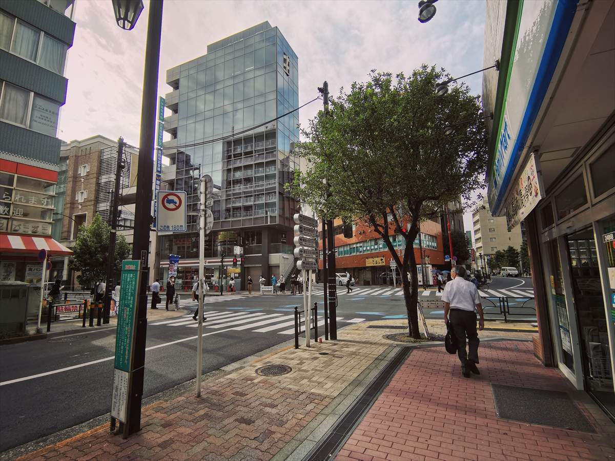 練馬駅から千川通りへと向かう