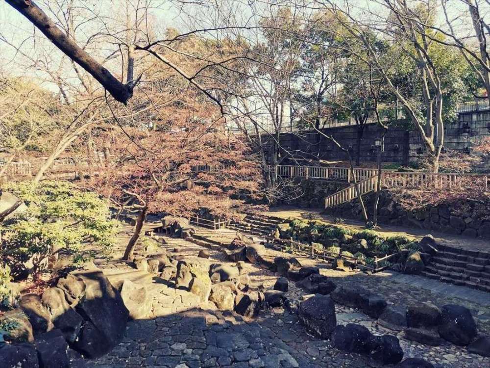 JR王子駅の親水公園口周辺の風景写真