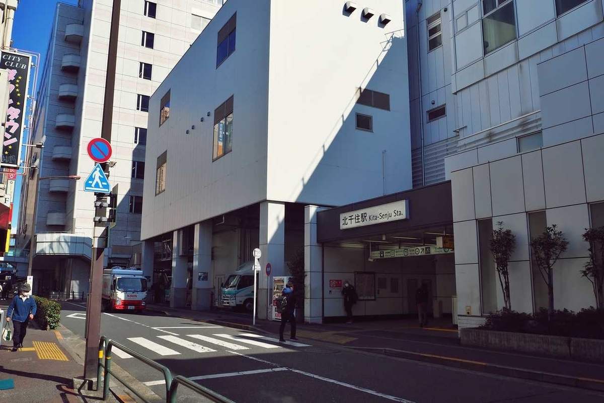 北千住駅 仲町出口