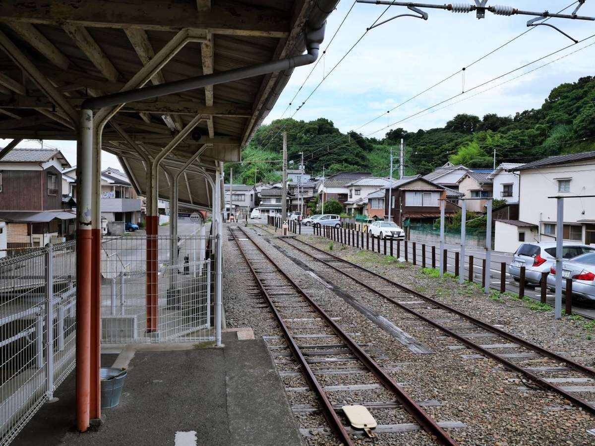 高浜駅のホーム