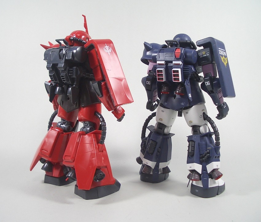MG ザクⅡ ジョニー・ライデン少佐機 素組みレビュー - つみプラ