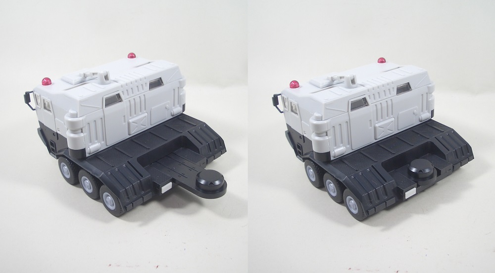 MODEROID 98式特型指揮車＆99式特型レイバーキャリア 素組み