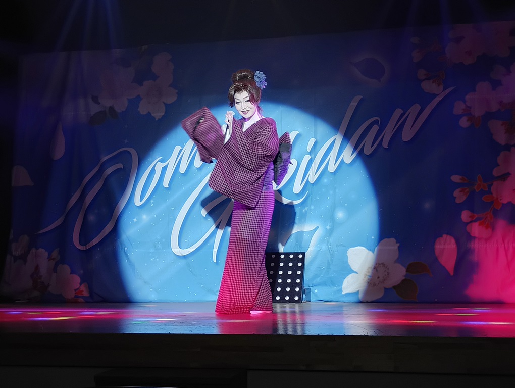 古町演芸場、おおみ劇団「恋の与五郎」観劇してきました。 - 舞い上がる。