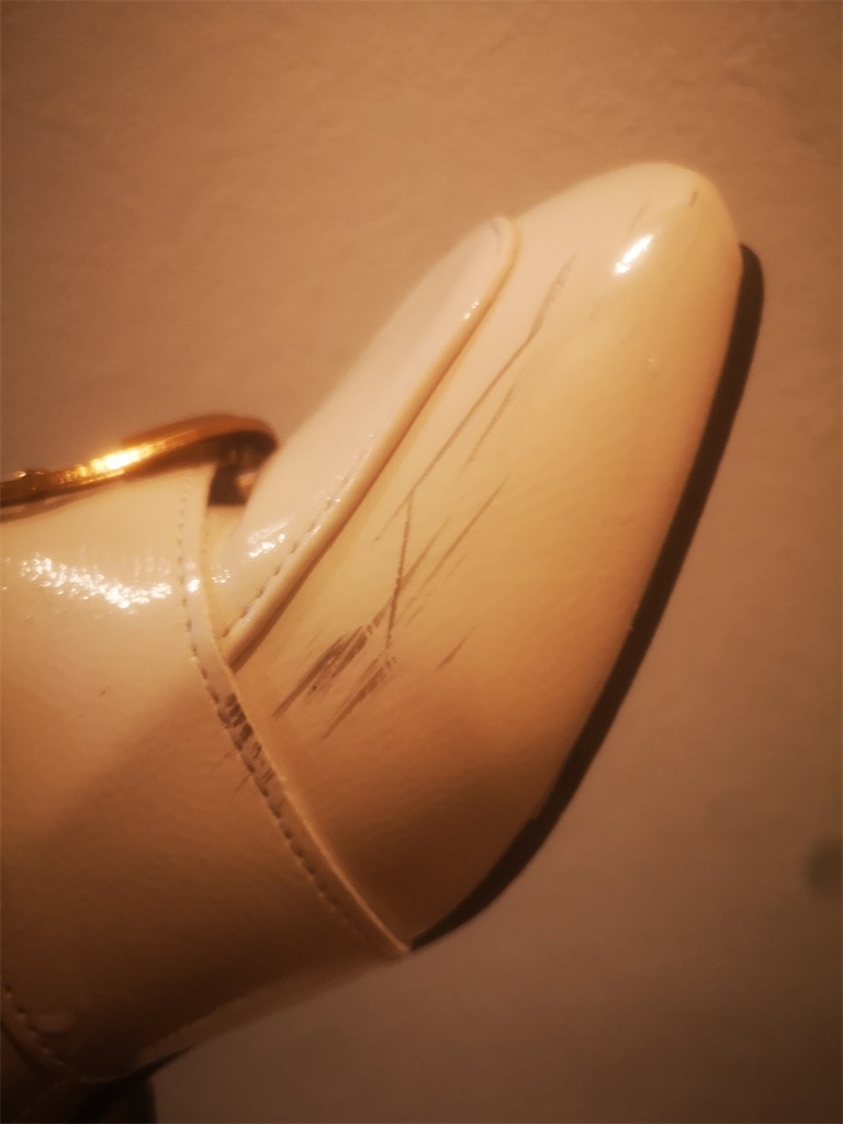 激落ち エナメル靴の黒い汚れを一瞬で落とす方法 都内olべらこの日記