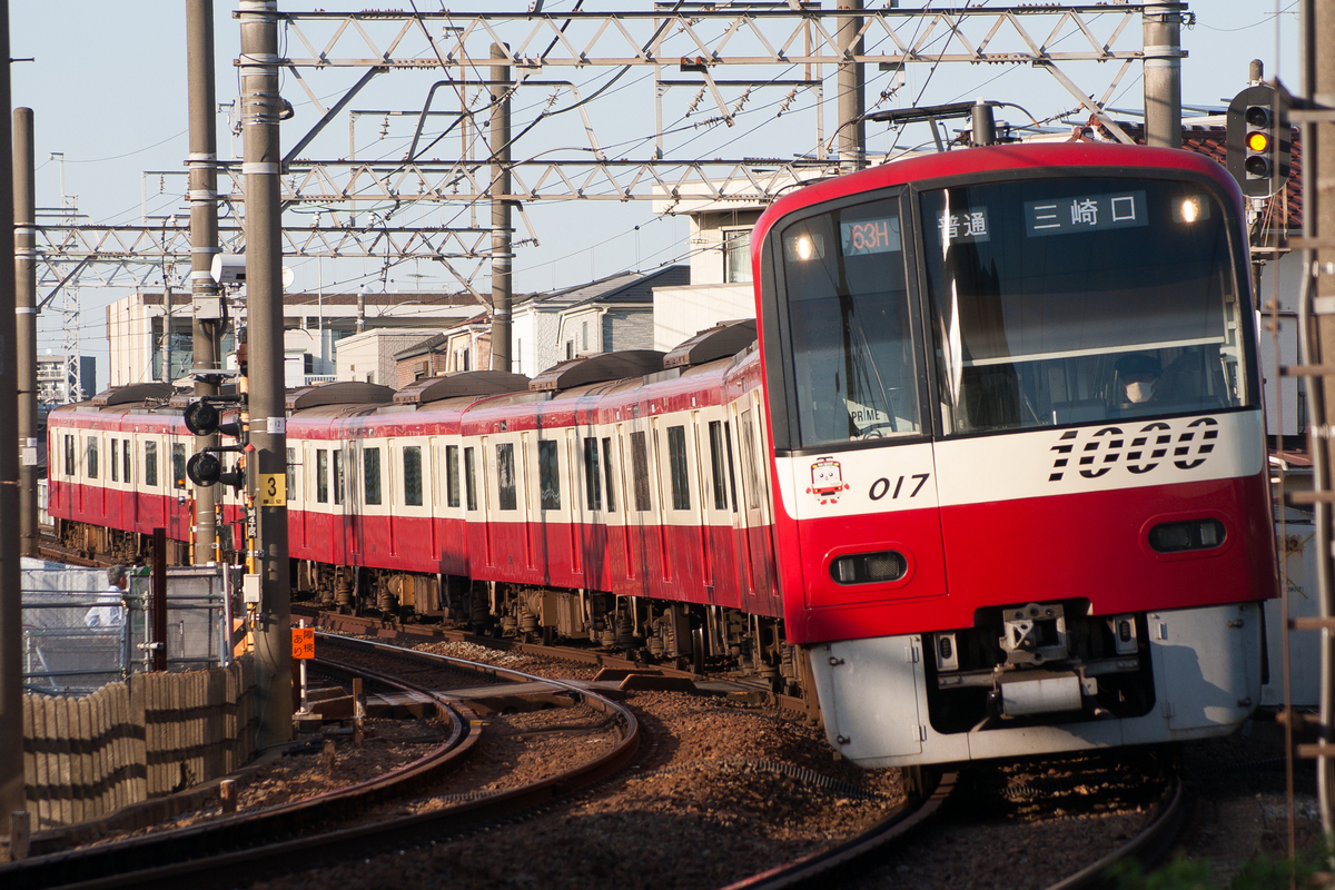 何とかの一つ覚えで押上線へ。ブルースカイトレイン606編成快速ほか