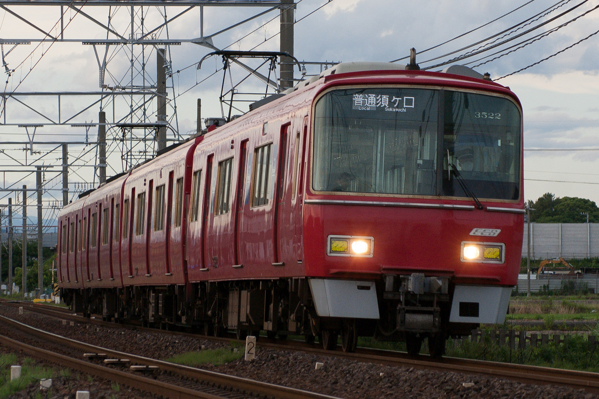 数日ぶりの名鉄撮影記#３ 島氏永よさらば。日没後の居残りその１。6500系更新車（6522F)。トプナン(笑)複数。 - ひがなり雑記帳