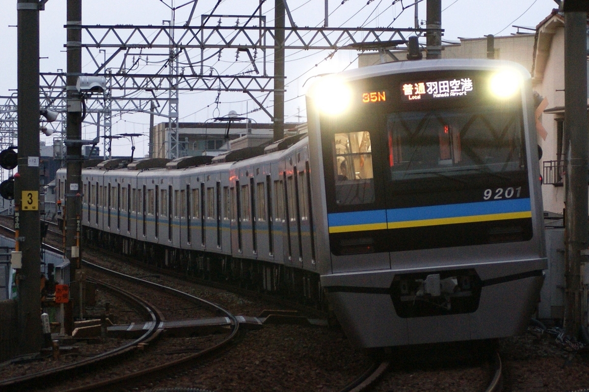 立石カーブの帰り道。大活躍の都営5500形、京急600形運転台、E217系と