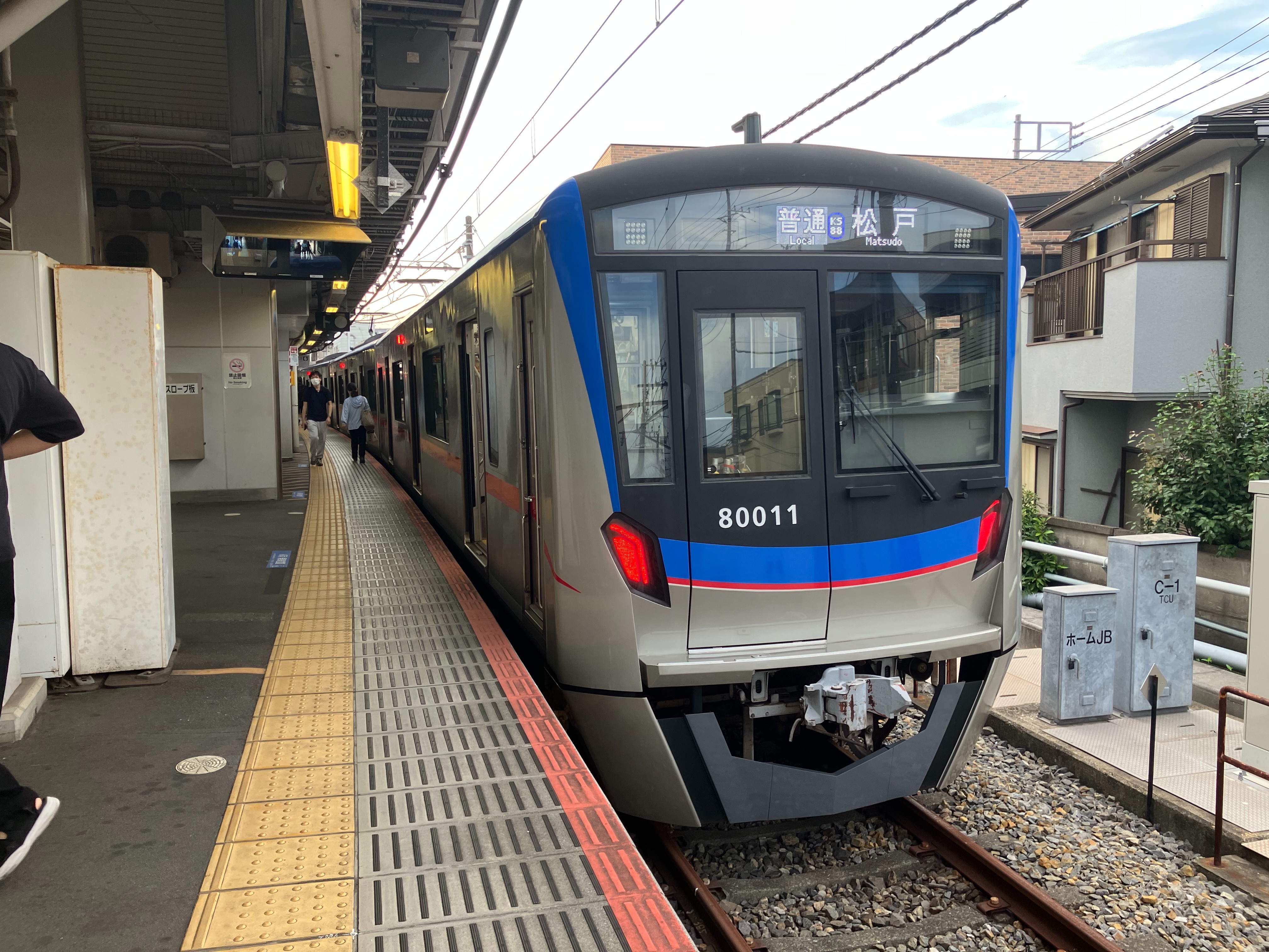 京成松戸線（元新京成）80000形80016編成 京成カラーに塗装変更 - ある
