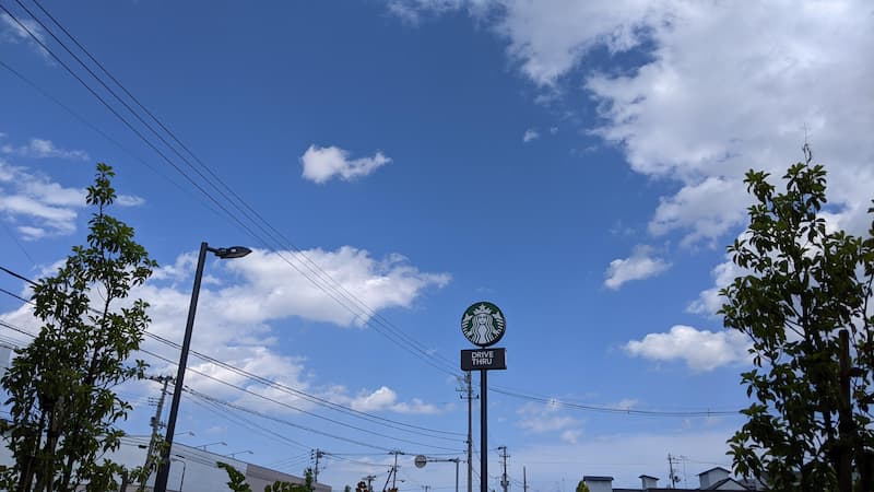 スタブロ 天気がいいので今日はテラス席から 風が気持ちいぃ コンビーフ スタブロ 天気がいいので今日はテラス席から 風が気持ちいぃ コンビーフ