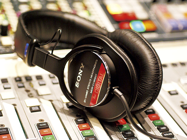 Mdr Cd900stは音楽再生に向かないクソ音質の糞 ヘッドホンでオーディオ