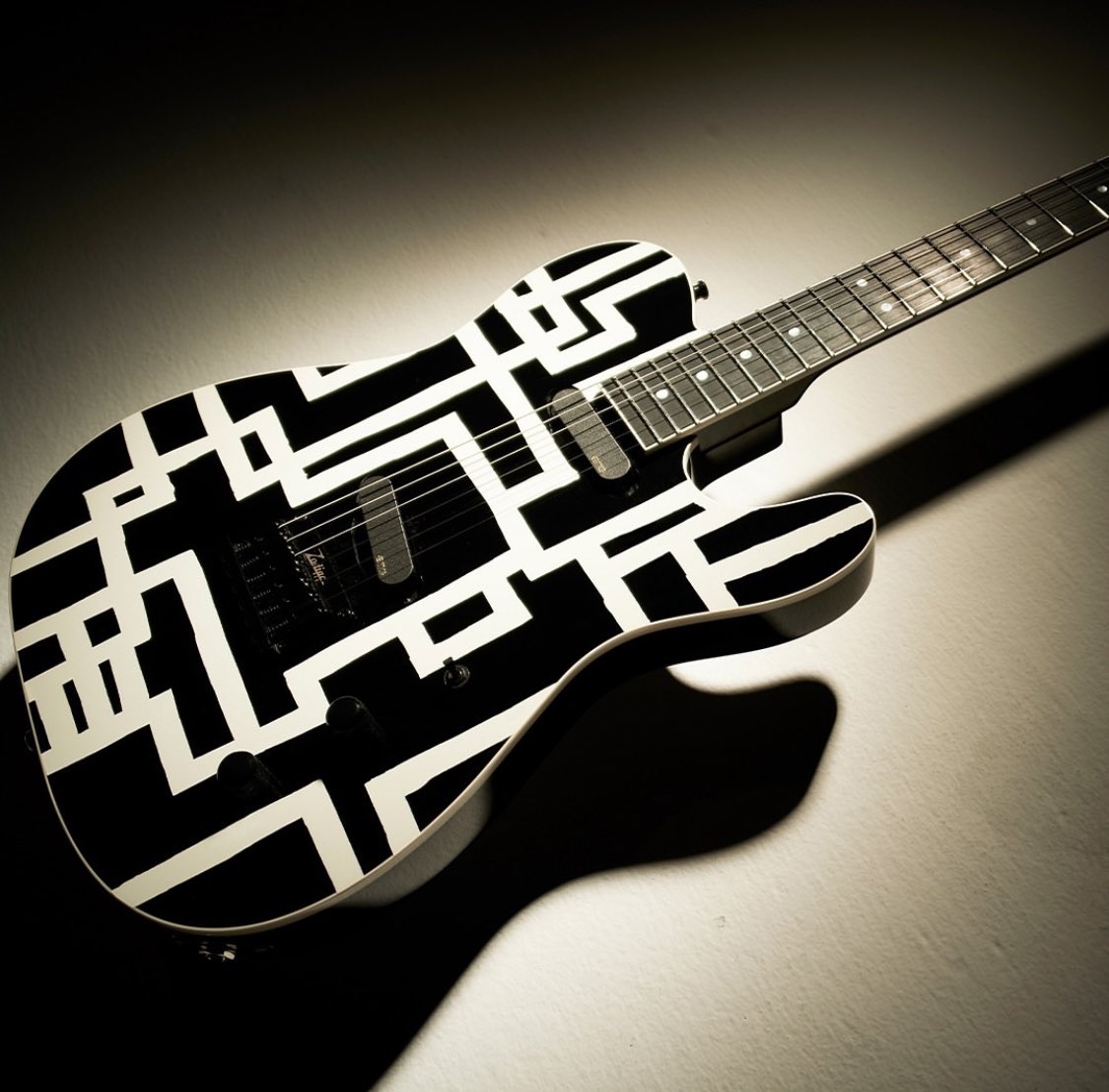 Zodiacworksの布袋モデル TC-HOTEI ＆ TC-180H について