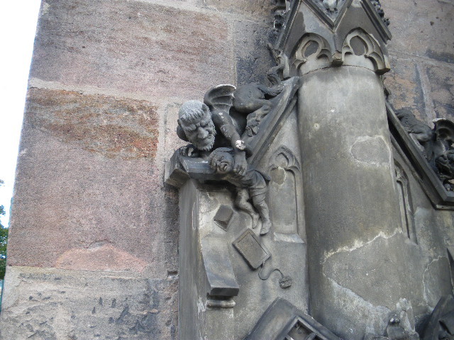 f:id:Csomor:20110922143215j:image