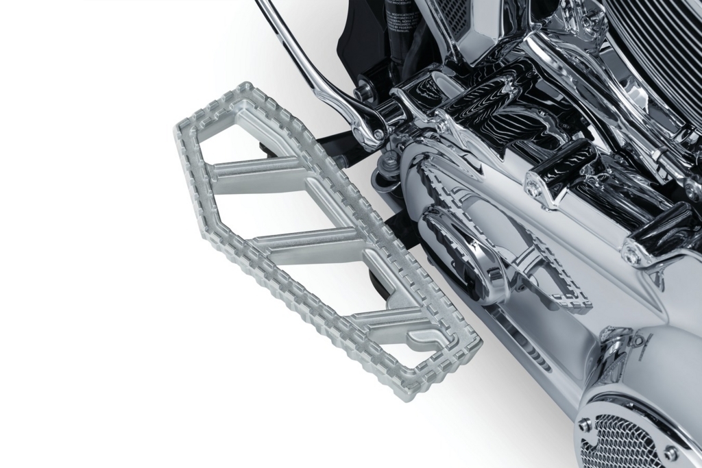 パーツ：Kuryakyn「Riot Floorboards」 Cray Cray Post