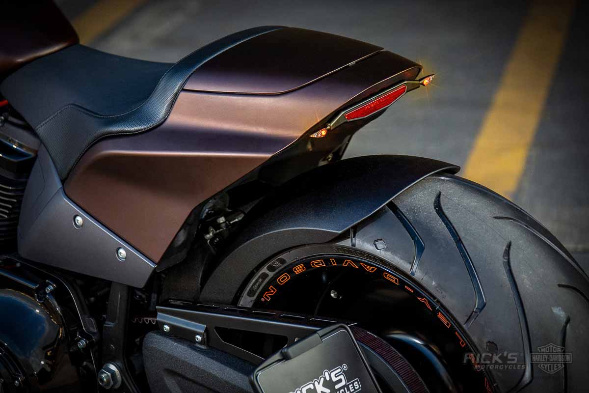 人気ショップ ハーレーダビッドソン エヴォショベル リアフェンダー FX 73-85 パーツ