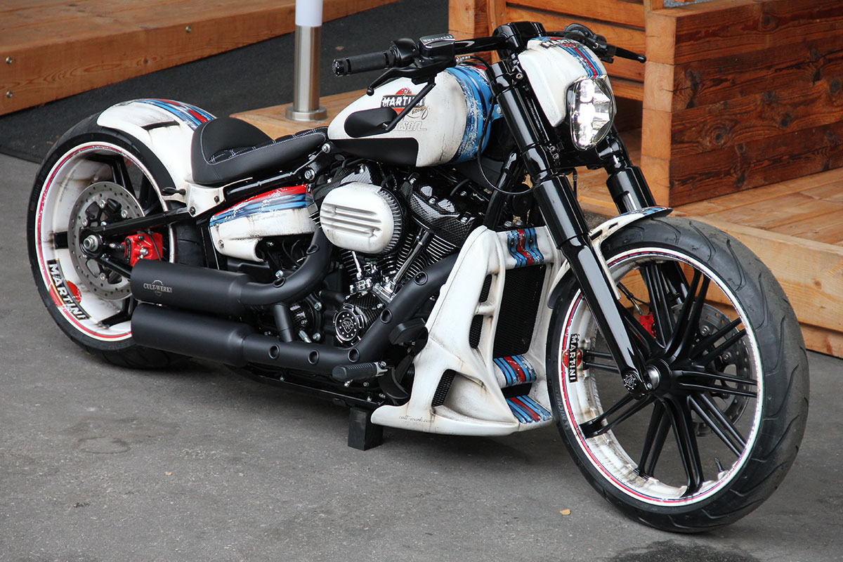 ブレイクアウトタンクとテールセットです。 Amazon | KaTurバイクリアフェンダーチップ22レッドLEDブレーキ