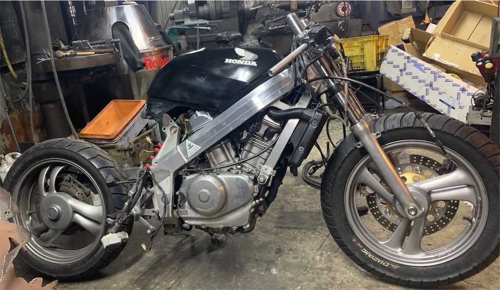 HONDA BROS400 悩んでます！ - CustombikeLIGHT カスタムバイクライト 