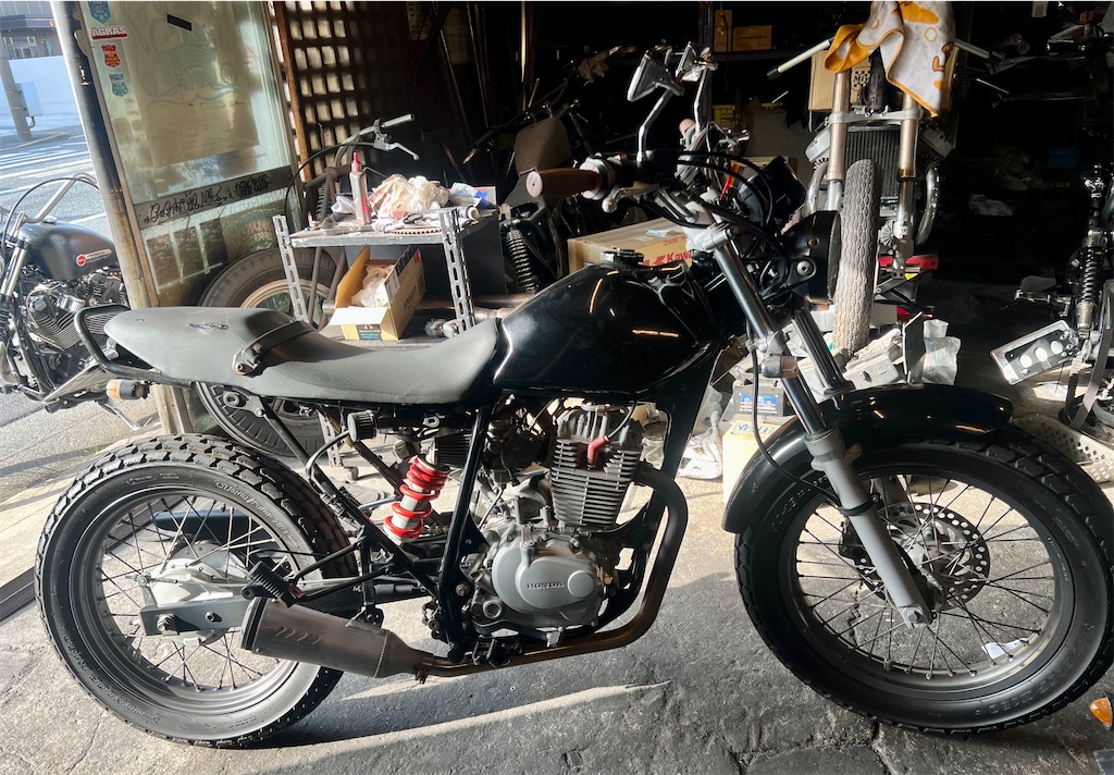 ftr　腰下 腰下 オイルシール&ガスケット交換（ホンダ FTR223）by チュ