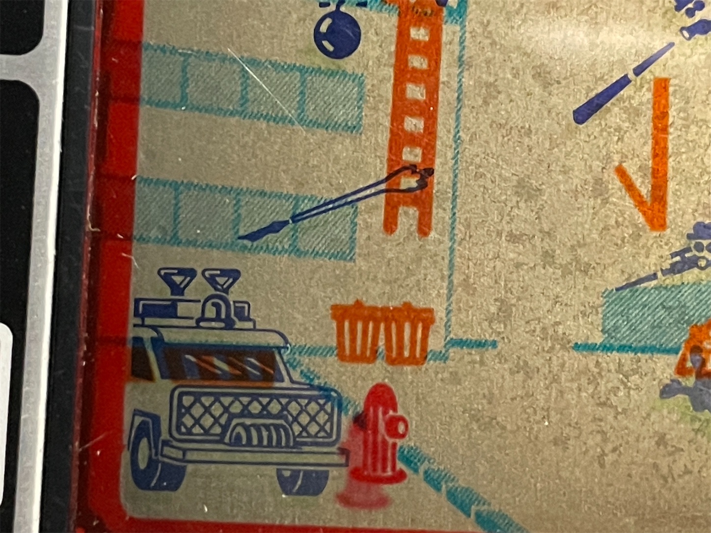 西部警察のゲームウォッチに電池を・・・入れるッ！ - DT10mmAUTOの日記