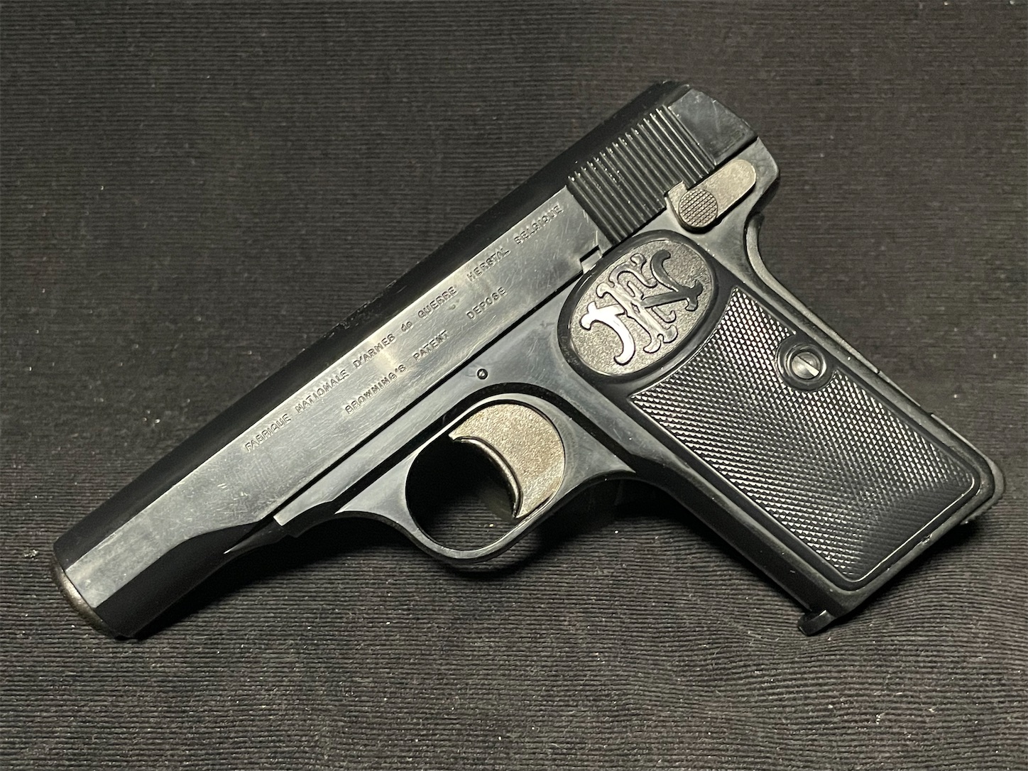 弾が出る『一兵のブローニング』が欲しいのだ」②マルシン 固定