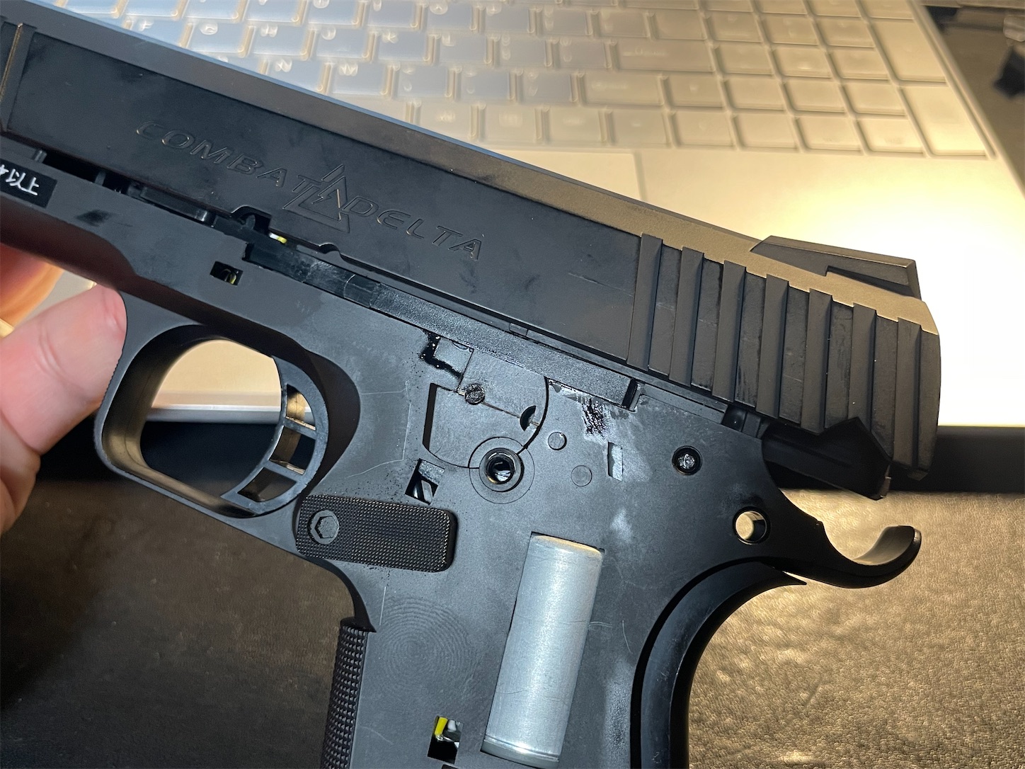 ボウズのコンバットデルタを・・・バラすッ！ - DT10mmAUTOの日記