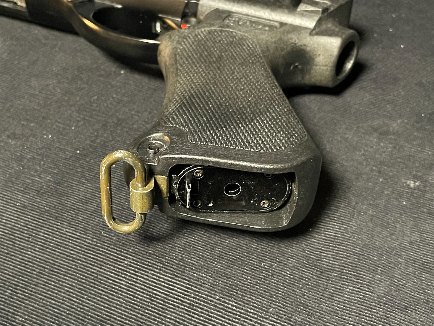 マルゼンM870【問題無く動作はするがバレルが折れてる】レプリカホロサイト無し マルゼン M870を・・・動かすッ！ - DT10mmAUTOの日記