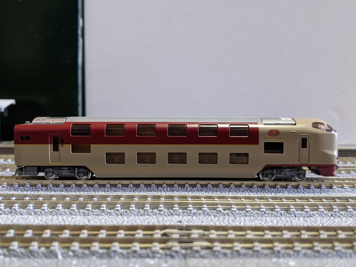 KATOの285系3000番台(10-1565)が入線したので軽くレビューする - 大根P