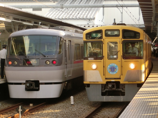 西武10000系③.JPG